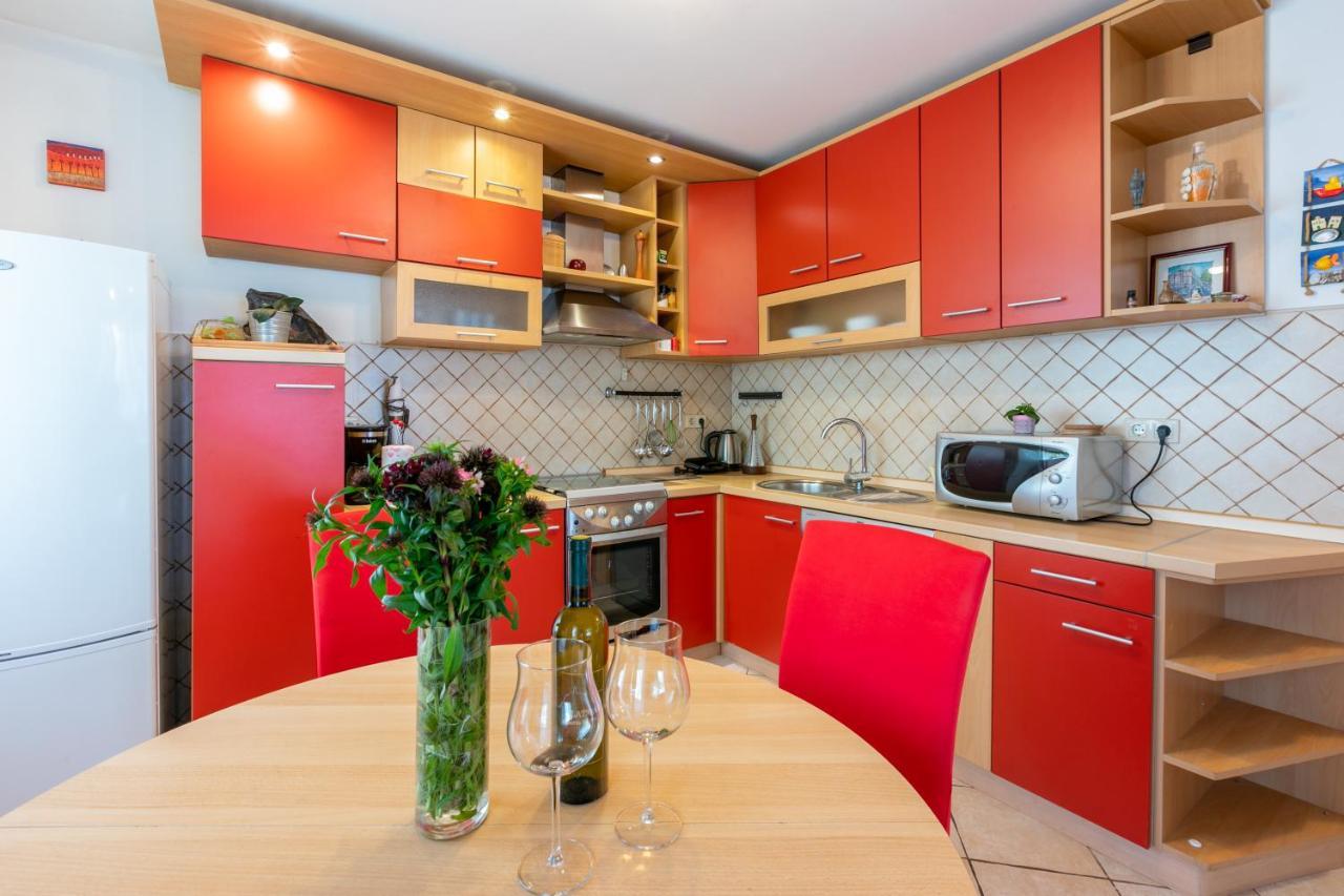 Apartments Kira ซริกเวนิซา ภายนอก รูปภาพ