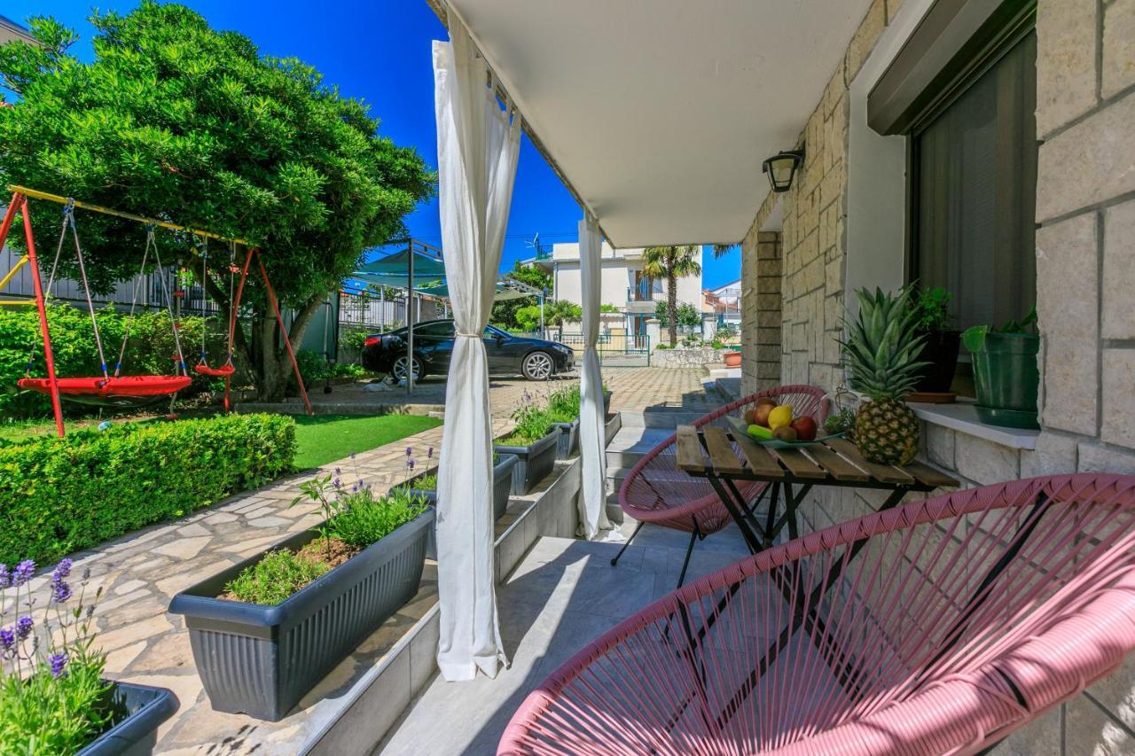 Apartments Kira ซริกเวนิซา ภายนอก รูปภาพ