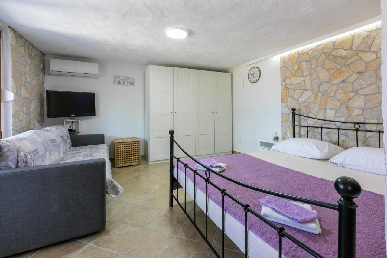 Apartments Kira ซริกเวนิซา ภายนอก รูปภาพ